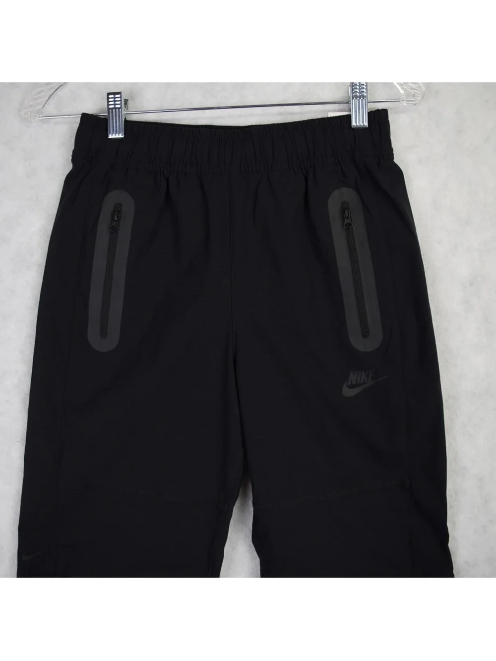 Nike men’s black